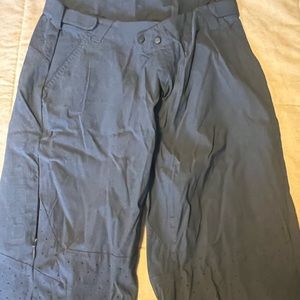 Giro mountain bike shorts size 40